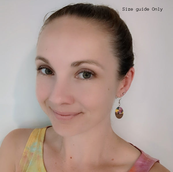Women wearing Fruity Drops as a size guide.